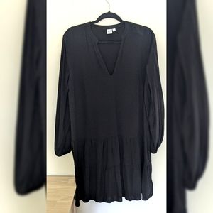 GAP Black Long Sleeve Shift Dress